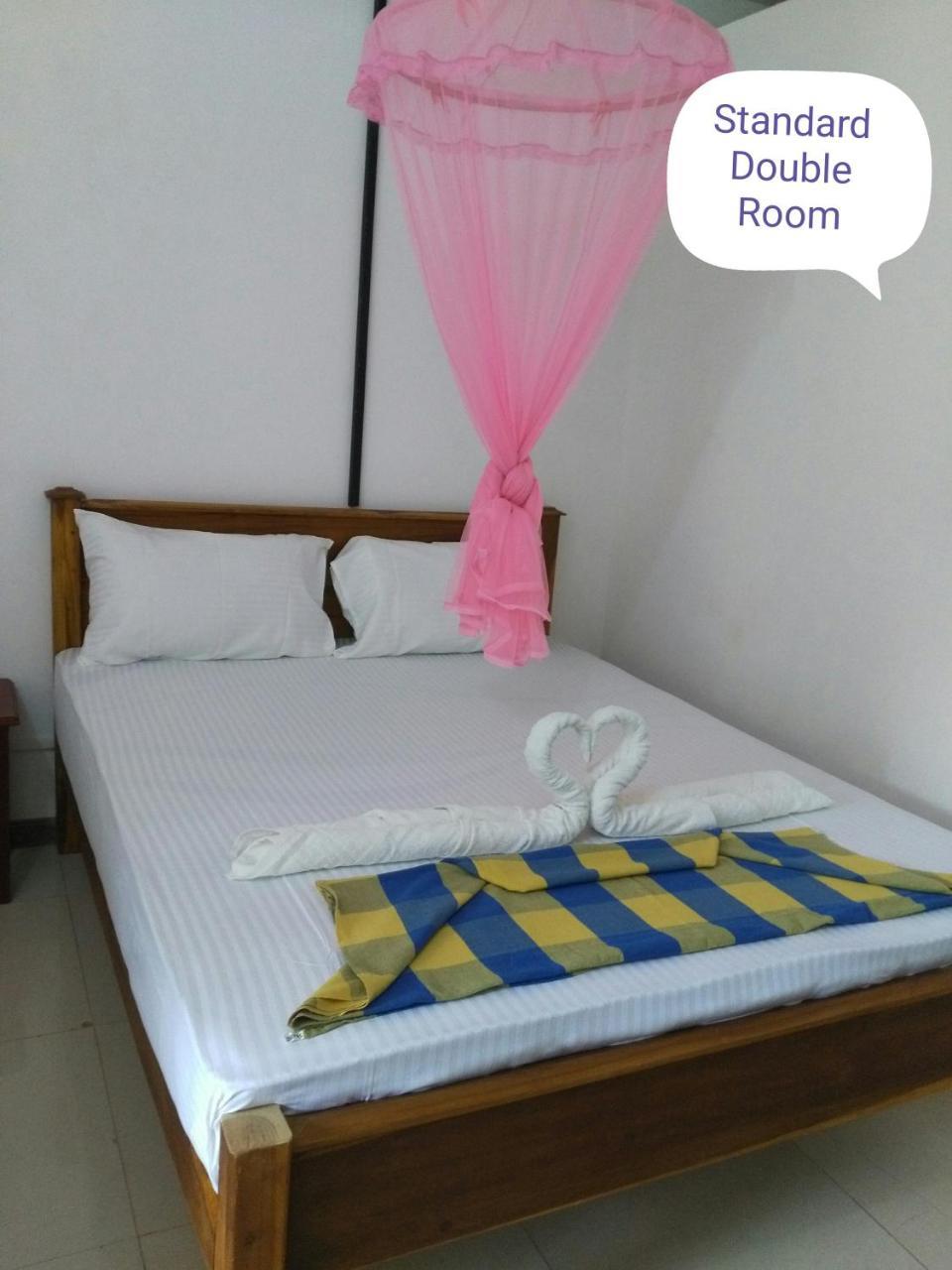 Golden Beach Inn Trikunamalaja Zewnętrze zdjęcie